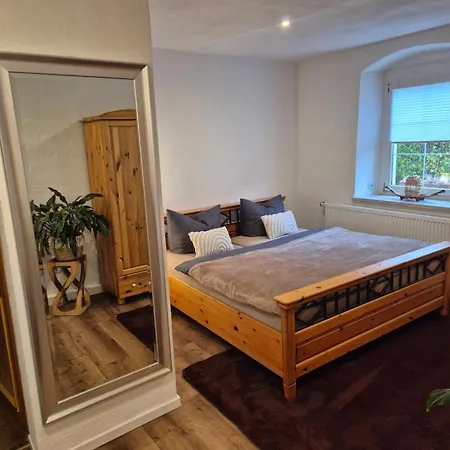 Waldgefluester Apartment
